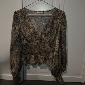 Medium Leopard Print Blouse with Bell Sleeves